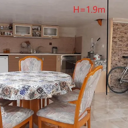 Sea View Marina Dinevi شقة سفيتي فلاس